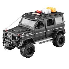 5510 1:24 DIE-CAST CAR WITH LIGHT MUSIC